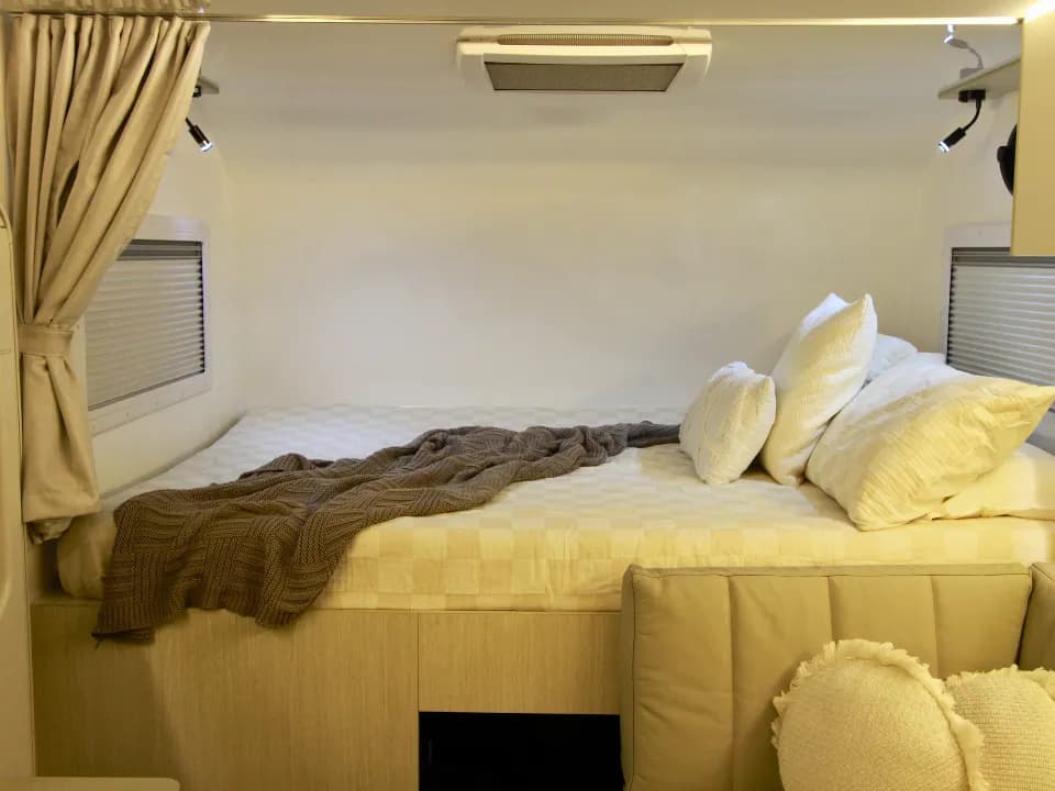 Suncamper Conqueror 3.0 East West Queen bed configuration